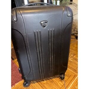 Travelers Club Black Hardside Spinner Suitcase Luggage Carry On